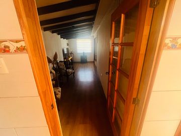 HERMOSA CASA INDEPENDIENTE. CERCA DE LA ESTACIÓN PEÑABLANCA