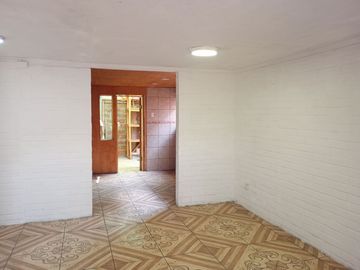 Casa 4 dormitorios 2 baños 2 estacionamientos