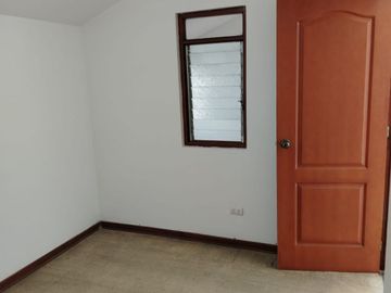 ALQUILER  CASA REMODELADA EN CONDOMINIO  SEGURO  CERCA C.C.EL POLO, COLEGIOS,UNIVERSIDADES