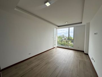 DEPARTAMENTO DE VENTA, sector Nayón