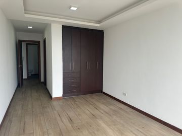 DEPARTAMENTO DE VENTA, sector Nayón