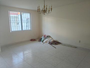 EN VENTA CASA DE DOS PLANTAS  FRACC. POLANCO EN LA COL. LA MORENA, TULANCINGO HGO