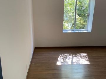 Departamento en Magdalena Contreras, Conjunto Pedregal-2, bellísimos jardines, muy iluminado.