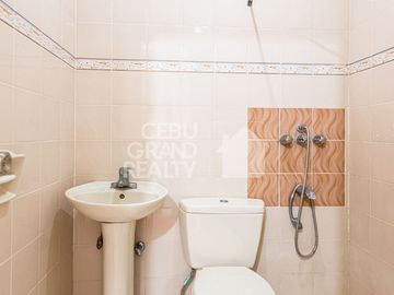 4 Bedroom House with Swimming Pool for Sale in Maria Luisa Estate Park