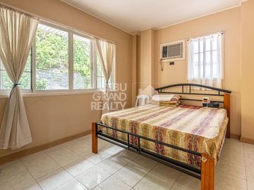 4 Bedroom House with Swimming Pool for Sale in Maria Luisa Estate Park