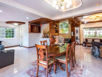 4 Bedroom House with Swimming Pool for Sale in Maria Luisa Estate Park