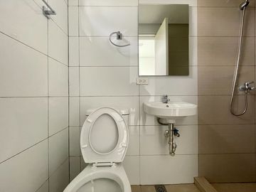 READY FOR OCCUPANCY UNIT IN IMUS CAVITE!