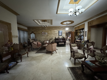 FOR SALE - Old Bungalow House with EJS in Ayala Alabang Village, Muntinlupa City