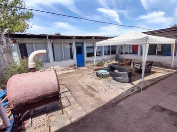 Gran Casa Regularizada, 6d/2b, 456m2 Terreno, Metro Observa.