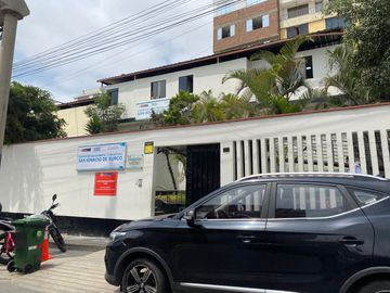 VENTA TERRENO 185.9M2 SJM LIMITE SURCO - $150,000