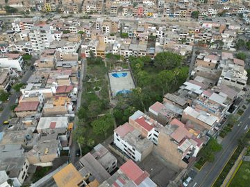 VENTA TERRENO 185.9M2 SJM LIMITE SURCO - $150,000