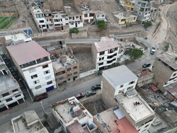 VENTA TERRENO 185.9M2 SJM LIMITE SURCO - $150,000
