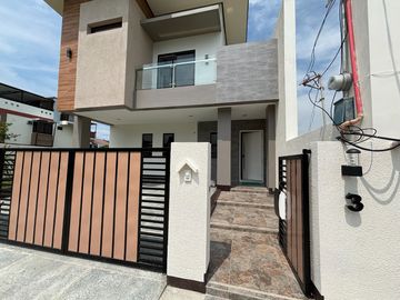 DASMARINAS SINGLE ATTACHED HOUSE AND LOT ALONG GOVERNORS DRIVE
