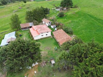 Hacienda Ganadera en Nabón en Venta