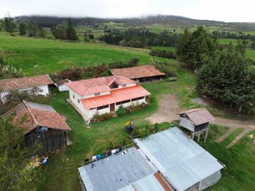 Hacienda Ganadera en Nabón en Venta