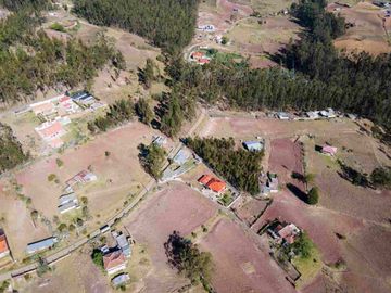 SE VENDE TERRENO EN JAVIER LOYOLA - AZOGUES