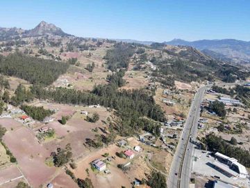 SE VENDE TERRENO EN JAVIER LOYOLA - AZOGUES