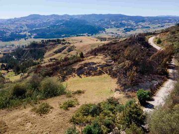 PROPIEDAD EN VENTA EN VICTORIA DEL PORTETE 2.8HA.