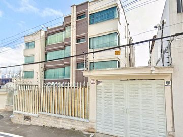 ¡Se vende espectacular departamento dúplex en Ponceano! 🏡✨