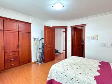 ¡Se vende espectacular departamento dúplex en Ponceano! 🏡✨
