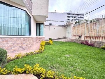 ¡Se vende espectacular departamento dúplex en Ponceano! 🏡✨