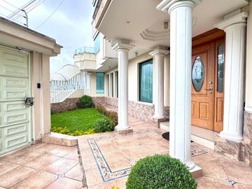 ¡Se vende espectacular departamento dúplex en Ponceano! 🏡✨