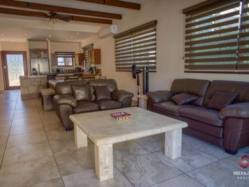 Casa con alberca y jardín cerca de la playa, venta, el Cielo, Playa del Carmen.