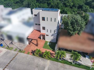 Casa con alberca y jardín cerca de la playa, venta, el Cielo, Playa del Carmen.