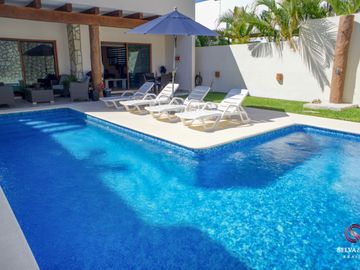 Casa con alberca y jardín cerca de la playa, venta, el Cielo, Playa del Carmen.