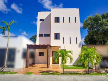 Casa con alberca y jardín cerca de la playa, venta, el Cielo, Playa del Carmen.