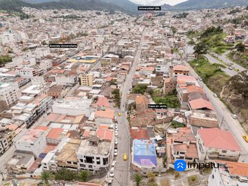 Se vende casa rentera central en la ciudad de  Loja