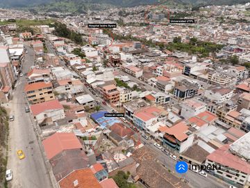 Se vende casa rentera central en la ciudad de  Loja