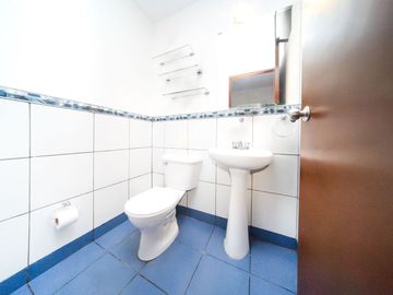 VENTA DE DEPARTAMENTO EN MAGDALENA LIMITE CON SAN ISIDRO