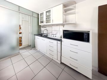 VENTA DE DEPARTAMENTO EN MAGDALENA LIMITE CON SAN ISIDRO