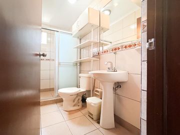 VENTA DE DEPARTAMENTO EN MAGDALENA LIMITE CON SAN ISIDRO