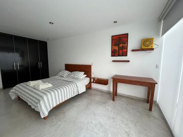 Lindo y practico departamento en Barranco, cerca al Malecón (AMOBLADO)