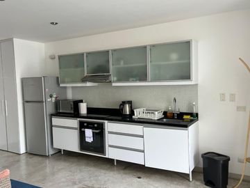 Lindo y practico departamento en Barranco, cerca al Malecón (AMOBLADO)