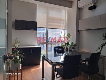 Venta o Alquiler de Minidepartamento con Moderna Oficina En Miraflores