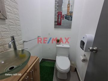 Venta o Alquiler de Minidepartamento con Moderna Oficina En Miraflores