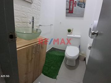 Venta o Alquiler de Minidepartamento con Moderna Oficina En Miraflores
