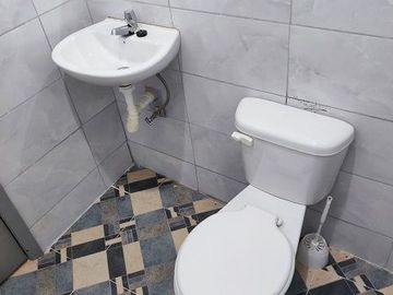 SE VENDE DE OPORTUNIDAD, CASA AMOBLADA + MINI DEPARTAMENTO 105 M2. DE CONST. SAN PABLO II - LA EMANUEL – LA CONCORDIA – SANTO DOMINGO - ECUADOR
