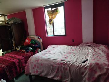 CASA EN VENTA DE 2 PISOS