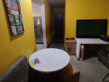 CASA EN VENTA DE 2 PISOS