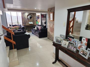 CASA REMODELADA EN VENTA