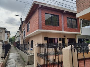 norte casa esquinera barranquilla 2 plantas independientes  con 3 rentas