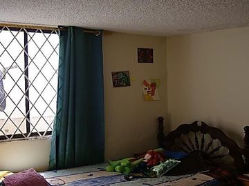 SE VENDE CASA DE OPORTUNIDAD 2 PLANTAS 317 M2. DE CONST. NORTE DE QUITO QUITO – PICHINCHA - ECUADOR