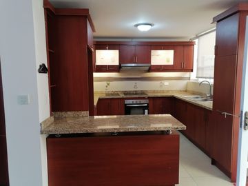 CASA EN EL CONJUNTO MONTECARLO II