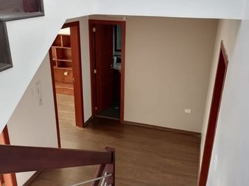 CASA EN EL CONJUNTO MONTECARLO II