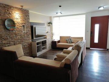 CASA EN EL CONJUNTO MONTECARLO II