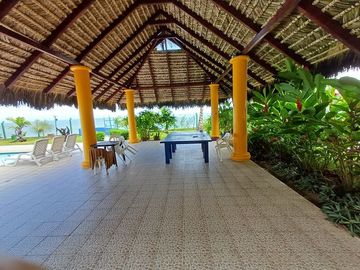 SE VENDE HERMOSO DEPARTAMENTO AMOBLADO 227 M2.  SAME – ATACAMES – ESMERALDAS – ECUADOR